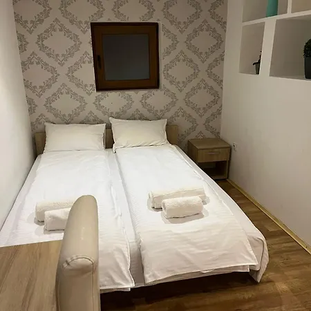 Restoran & Prenociste Dva Brata * Manastir