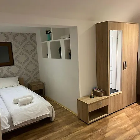 Restoran & Prenociste Dva Brata 아파트