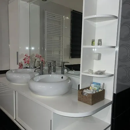 아파트 Restoran & Prenociste Dva Brata