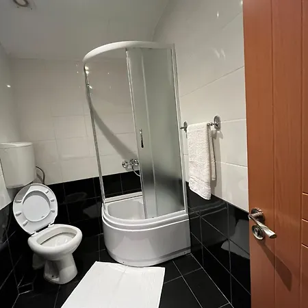 Restoran & Prenociste Dva Brata *